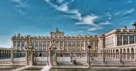 Palacio Real de Madrid Skip-the-Line Guided Tour – Private Tour in French