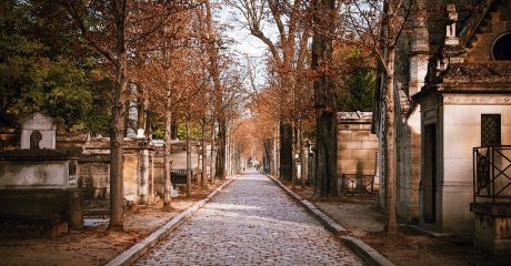 Pere Lachaise Cemetery Guided Walking Tour – Private Tour in French