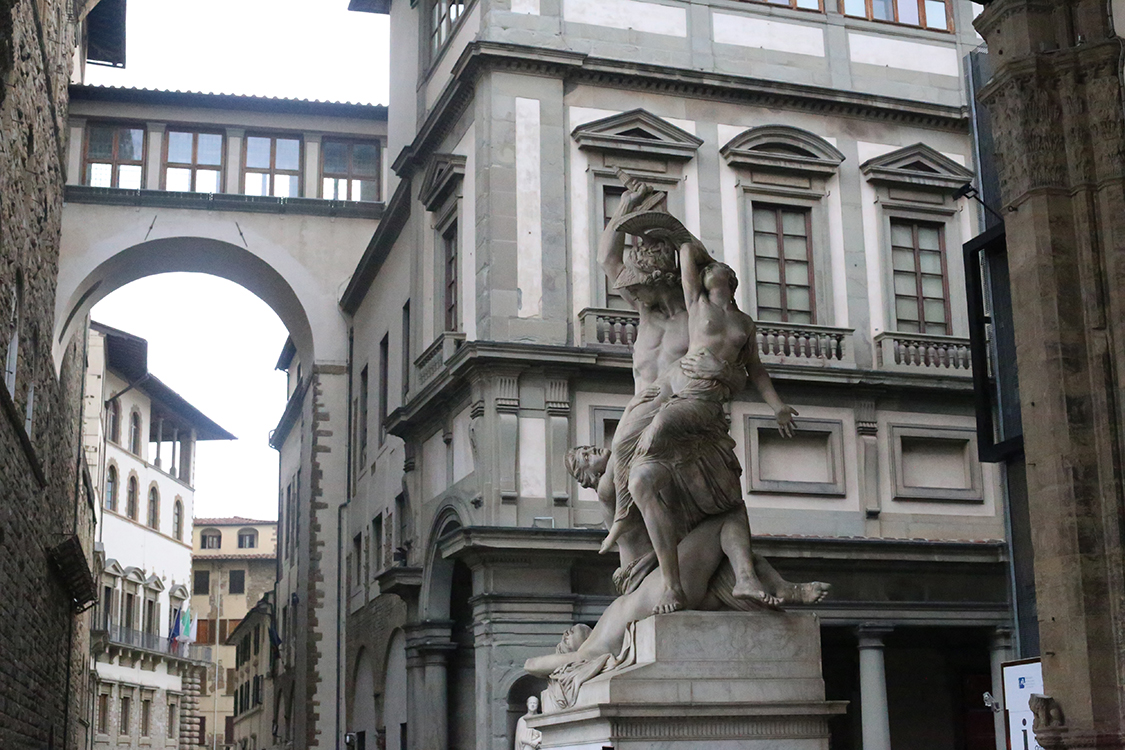 Florence City, Accademia with Michelangelo’s David & Uffizi Museum Skip-the-Line Combo Tour – Private Tour in French