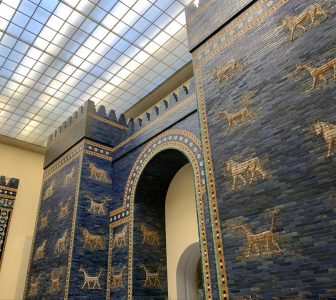 Berlin’s Neues Museum & Pergamon Museum Skip-the-Line Guided Tour – Private Tour in French